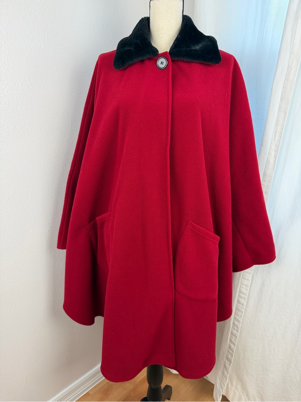 Red Cape with Black Faux Fur Collar - Classic Women's Cape